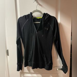 UA black thermal hoodie